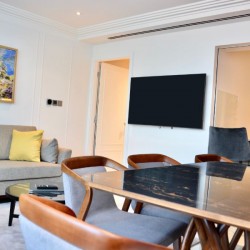 living room with sofa, dining area for 8 guests, breakfast bar, St Johns Apartments, St Johns Wood, London NW8