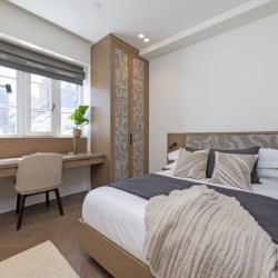 bedroom with double bed and work desk, Covent Garden Penthouse, Covent Garden, London WC2