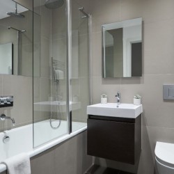 bathroom with tub, sink and wc, The Mews Homes, Hammersmith, London W6
